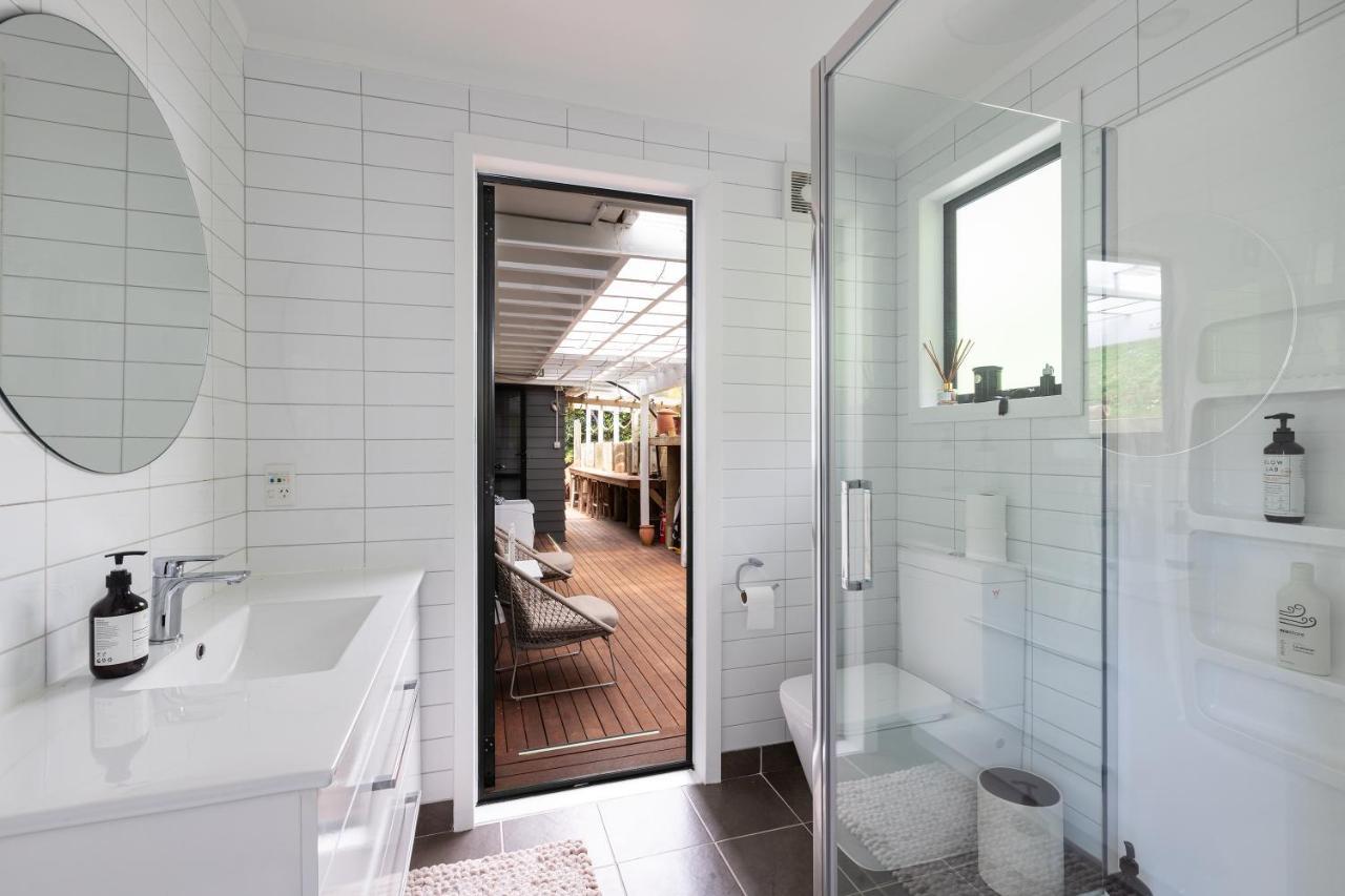 Kawau Lodge Boutique Resort Kawau Island ภายนอก รูปภาพ